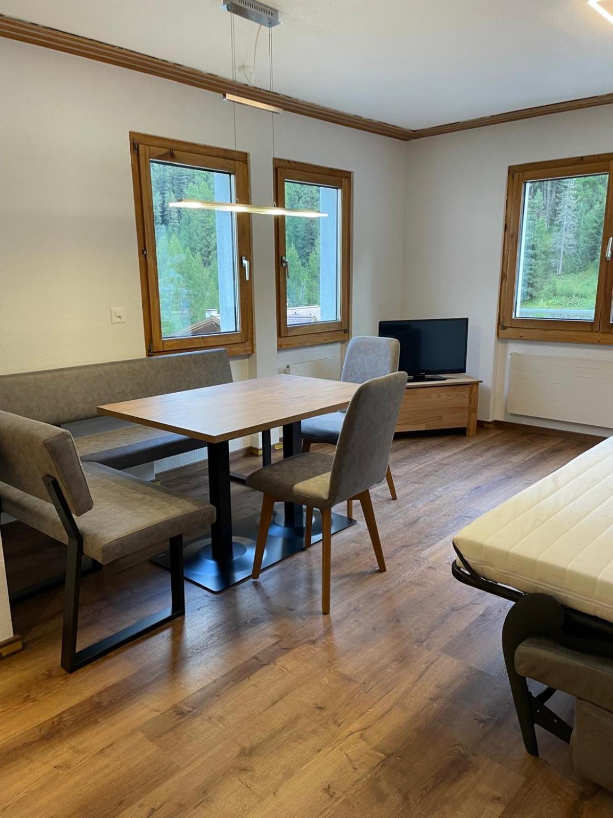 Ferienwohnung Chasa Ravaischa Samnaun Exterior foto